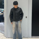 以1st的形狀為基礎的皮革...