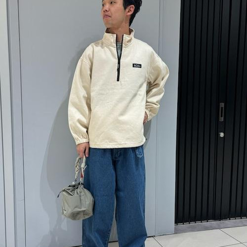 The hemp material anorac feels good....