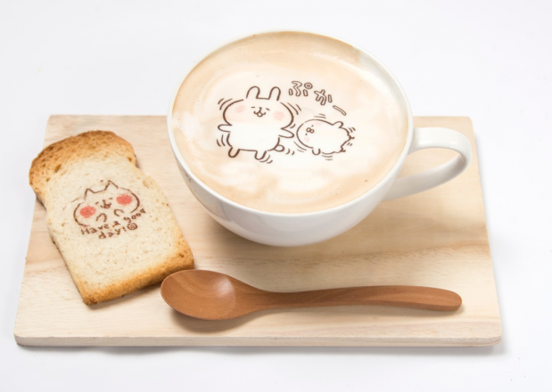 ホットラテにうかぶピスケとうさぎ
