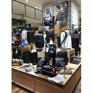 BROSKI AND SUPPLY  POP UP 