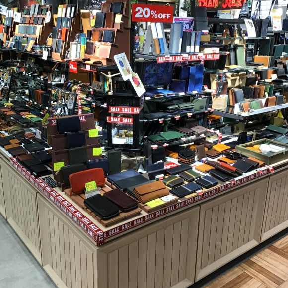 แกรนด์บาซาร์ 2025 ฤดูร้อน โดย ILS