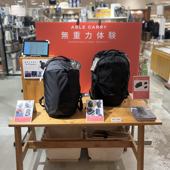 지금 팔리고 있습니다!ABLE CARRY (에이블 캐리) 배낭 취급하고 있습니다!