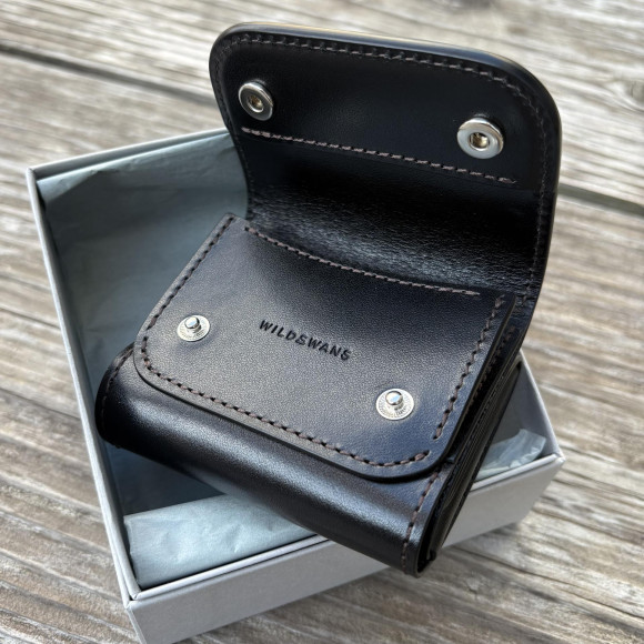 【WILDSWANS】 SADDLE PULL UP/STELLA (스텔라)