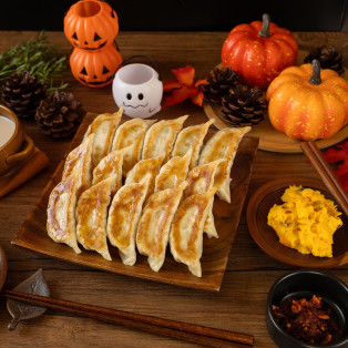 餃子でハロウィーンパーティ