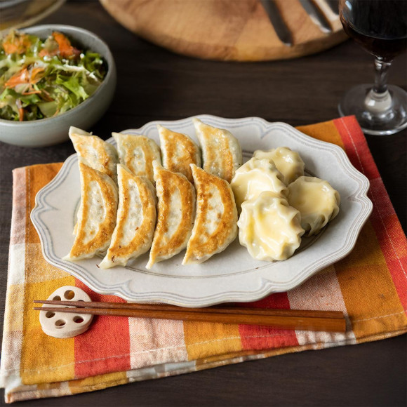 【チーズ餃子入りバラエティパック】発売中！