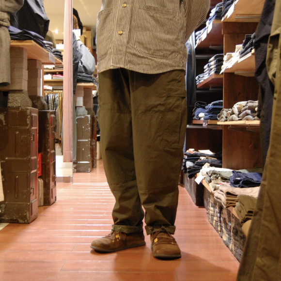 猿のケツ　Moduct MONKEY BUTT CARGO PANTS