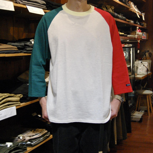 เสื้อยืดเบสบอลสั่งทำพิเศษ tieazy