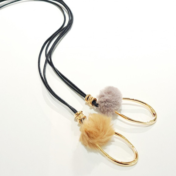 สร้อยคอขนสัตว์ x โลหะ