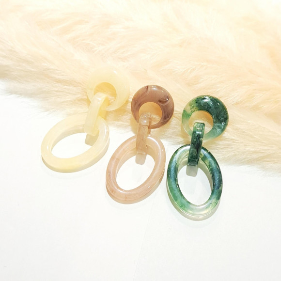 ต่างหูอะคริลิค