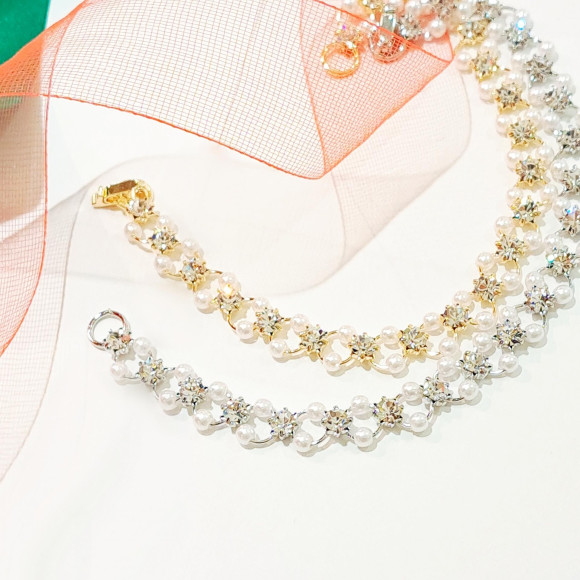 สร้อยข้อมือมุกและหิน