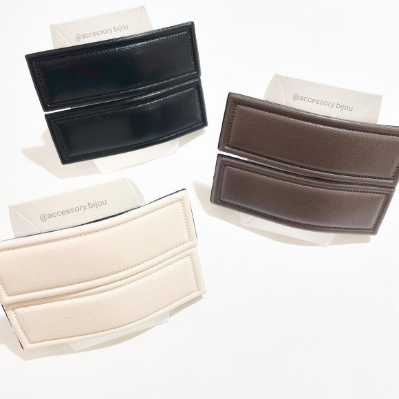 เข็มกลัดหนัง