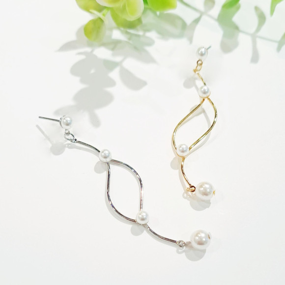 ワイヤーラインパールピアス
