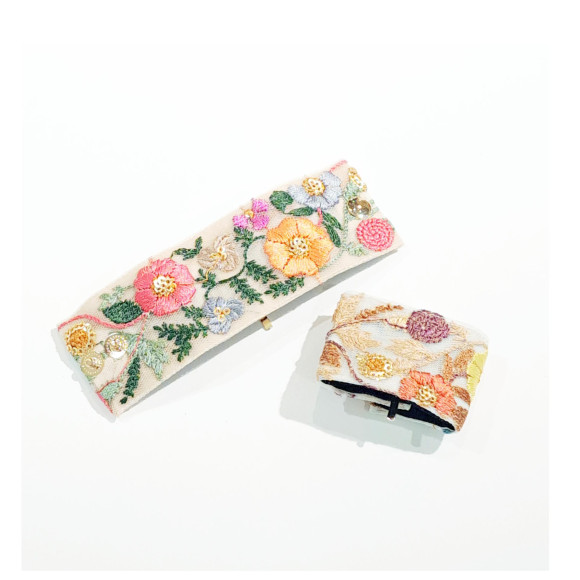 刺繍ロールポニー