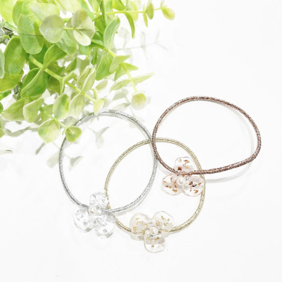 透明花圖案的髮膠