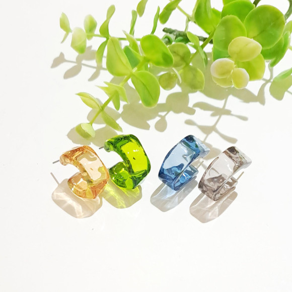 ต่างหูห่วงสีใส