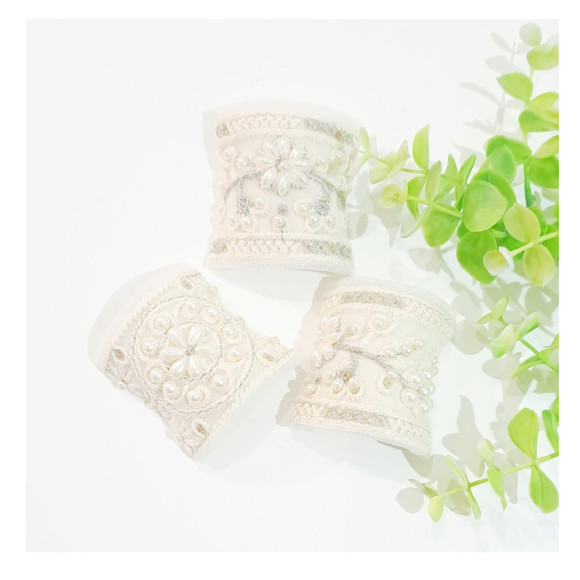 เข็มกลัดม้าโพนี่ปักลาย x ไข่มุก