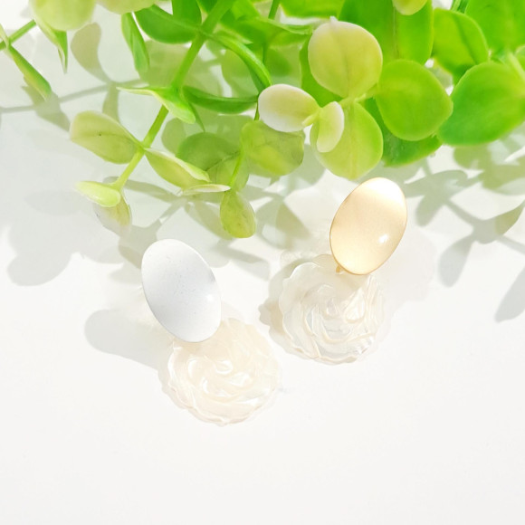 ต่างหูรูปดอกไม้เปลือกหอย