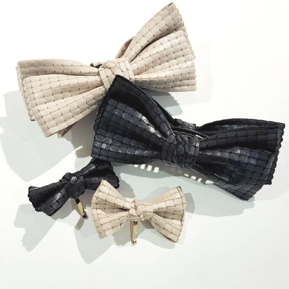 ริบบิ้นหนังประดับผม