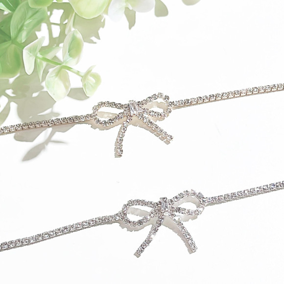 สร้อยข้อมือริบบิ้นประดับคริสตัล