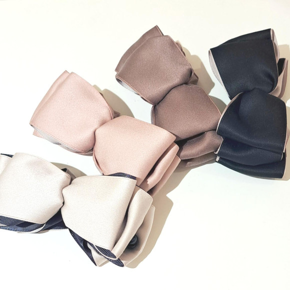 คลิปกล้วยริบบิ้นสองสี