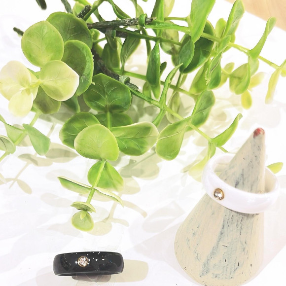 แหวนหินเม็ดเดียว