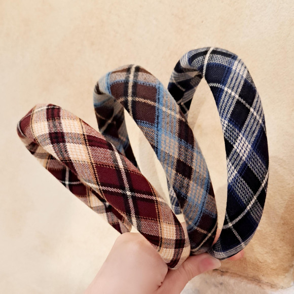 ที่คาดผมลายตารางหมากรุก