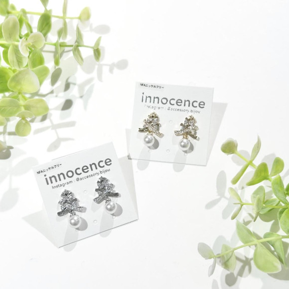 ツリーモチーフピアス