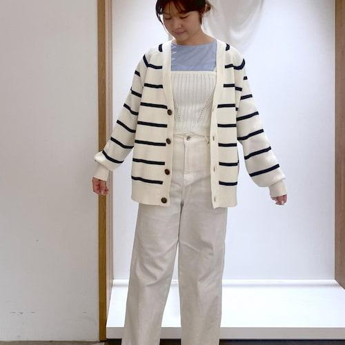 今季トレンドのベビーブルーを取...