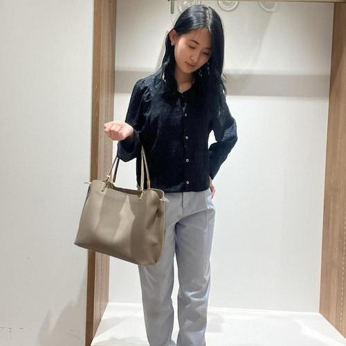 Saxophone tapered pants office casual outfit
