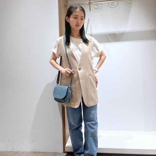 ジレベスト×ストレートデニム　大人カジュアルコーデ