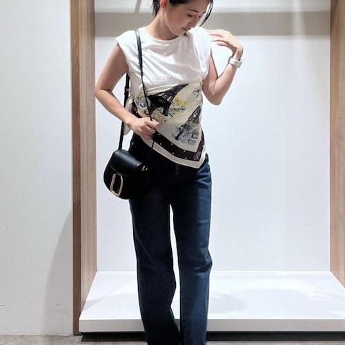 아직 무더워서 무엇을 입으면 좋을까...