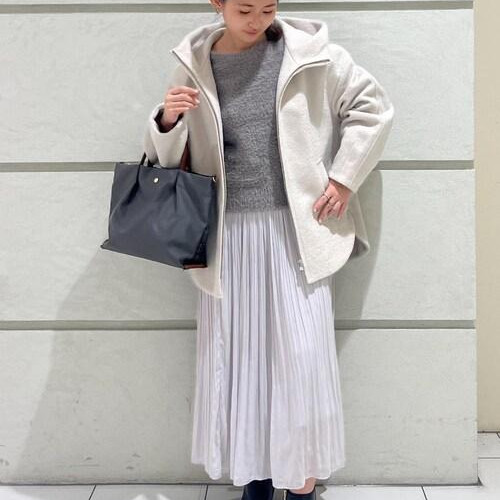 페더 쇼트 길이니트 풀오버 겨울 외출 코데