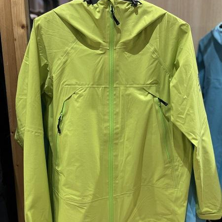 karrimorから新作のレインウエア