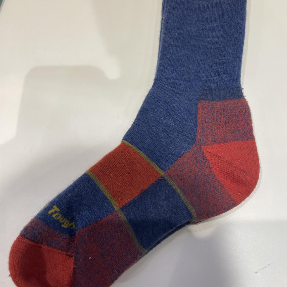 耐用性高、缓冲性最高品质的袜子