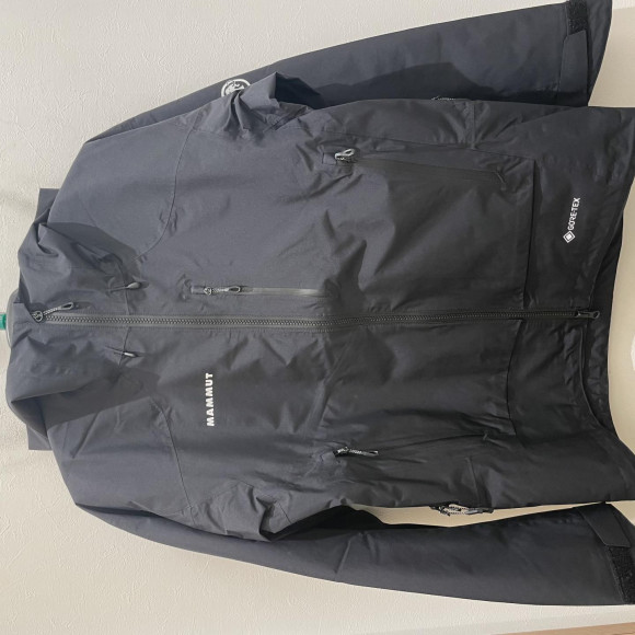 第一次去雪山!　穆特全季兼容的硬壳