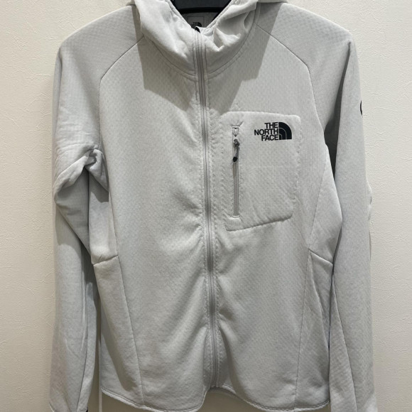 한 장 있으면 어떤 장면도!노스페이스의 고기능 프리스