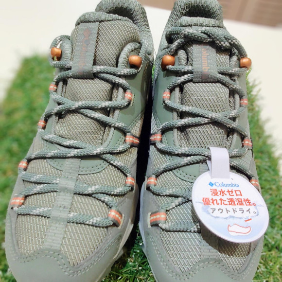 ローカットの軽快さを、アウトドアにも日常にも。快適な履き心地