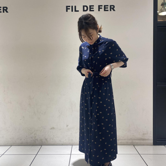 เดรสคอตั้งสี Camel PT