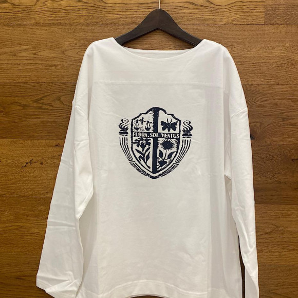 เสื้อยืดแขนยาวพิมพ์ลายตราสัญลักษณ์