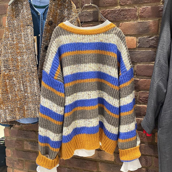 Two ridge multi-border boat neck pullover