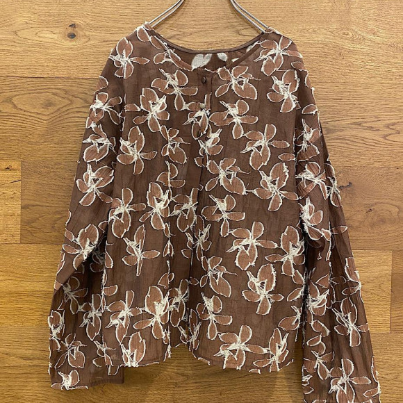 Flower Cut Jacquard 2WAY blouse