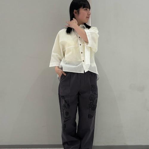 ストンと落ちる綺麗なストレート...