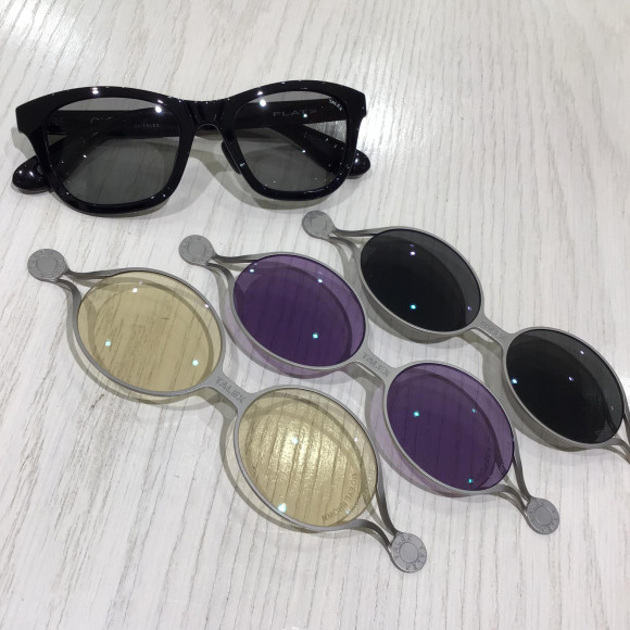 【機能付きサングラス】