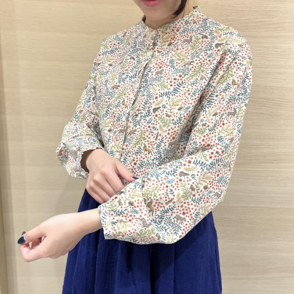 เสื้อเบลาส์ Corduroy Liberty มีจำหน่ายแล้ว!