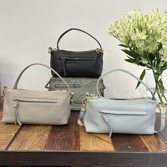 กระเป๋าสะพายไหล่ข้างเดียว Bulle