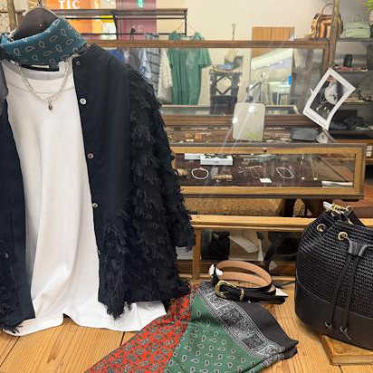 新作スカーフ入荷のご案内