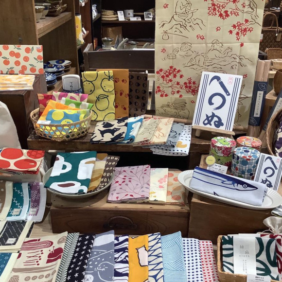 这是您介绍的秋季花纹抹布