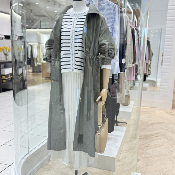 Water-repellent finishing hoodet coat