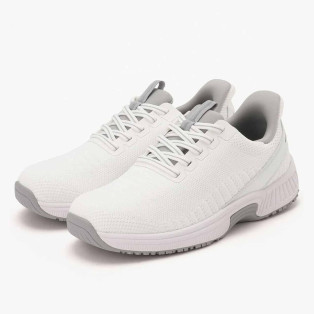 おでかけにおすすめの【ハンズフリーシューズ】