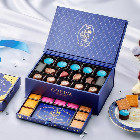 ショコラティエ姿のミッキーをデザインしたバレンタインのコレクションを順次発売